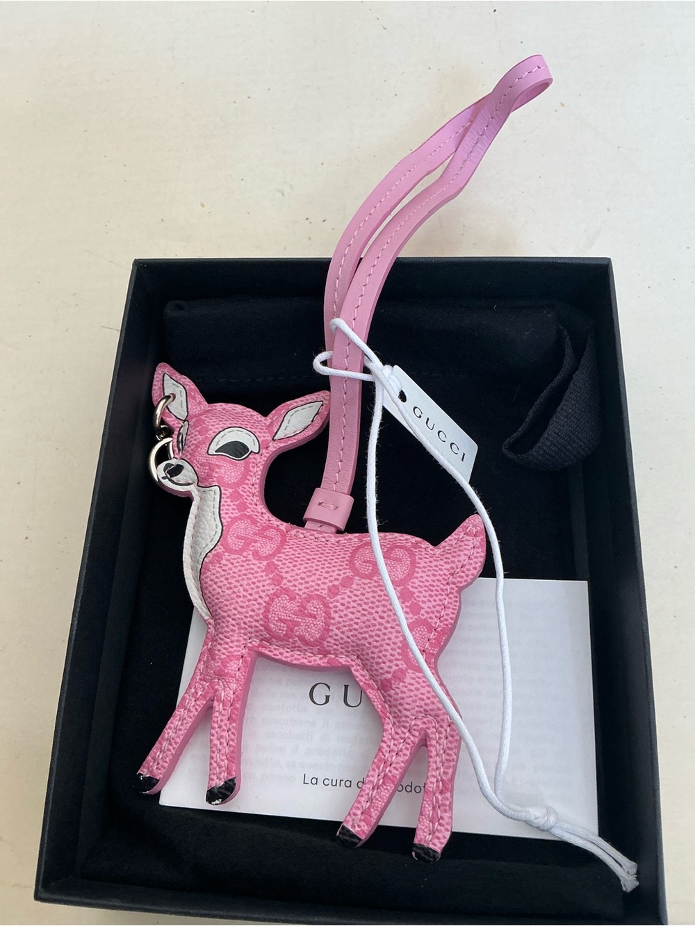NEW IN BOX STUNNING GUCCI PINK LOGO DEER GG BAG CHARM